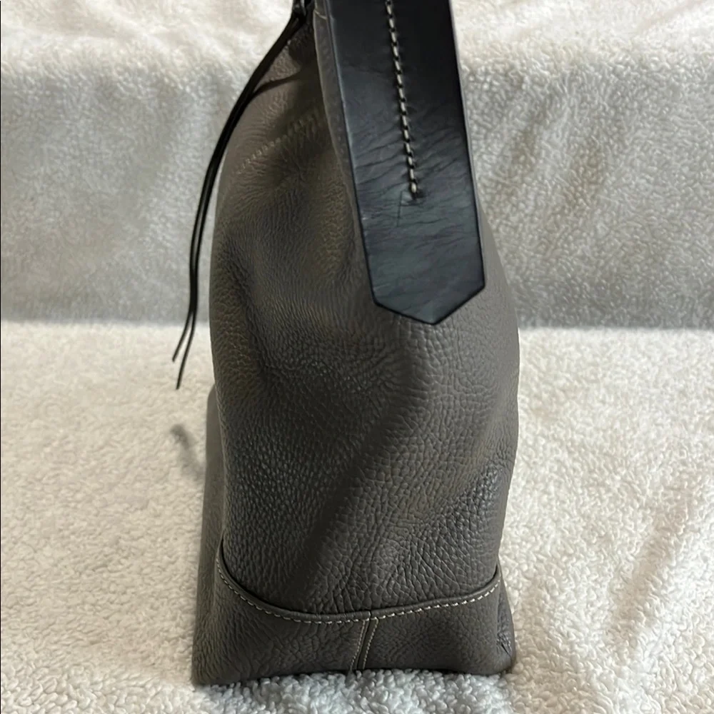 DOONEY BOURKE Hobo Leather Handbag Gray/Taupe